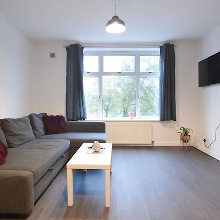 Contemporary 3 Bedroom Flat Керкколди Экстерьер фото